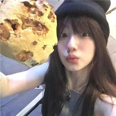 使用下方 20 个影片名，按顺序一一对应，不要改动片名文字，只根据片名和括号内类型提示来虚构全新的故事内容： 镖人 三重奏 我们走过叛逆年代 古山子：大东舆地图 愚蠢年代 霸凌 我家的故事 两个人的芭蕾 布莱恩的一生 建筑师之腹 弑讯 双轨人生 卡罗尔街的房子 密语者 爱情、婚礼和婚姻 氧气玩具 橡胶灵魂 调情漫步 欢迎来到威利茨 下女1960